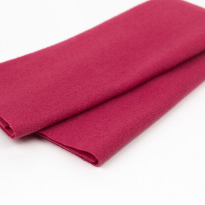 WonderFil - Merino Wool - LN22 - Raspberry - Fabric