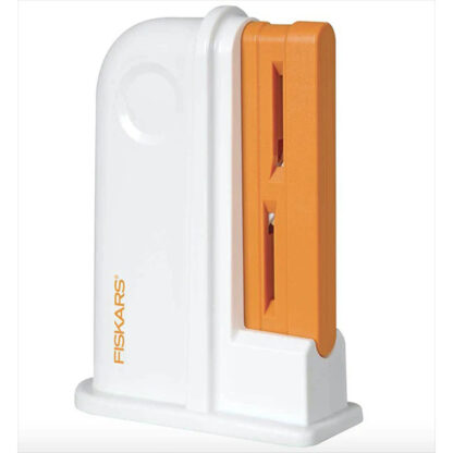 Fiskars - Scissors Sharpener - 9862F - Universal