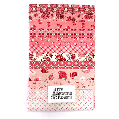 FB -  Lori Holt Pinks Curated Fabric Bundle - 12 unique .15m strips of fabric