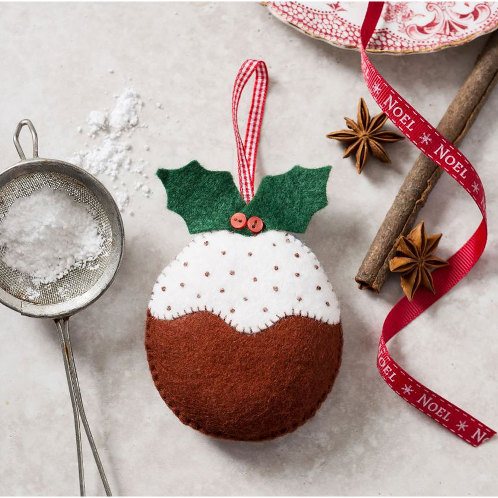 Corinne Lapierre - Wool Mix Felt Craft Mini Kit - Christmas Pudding