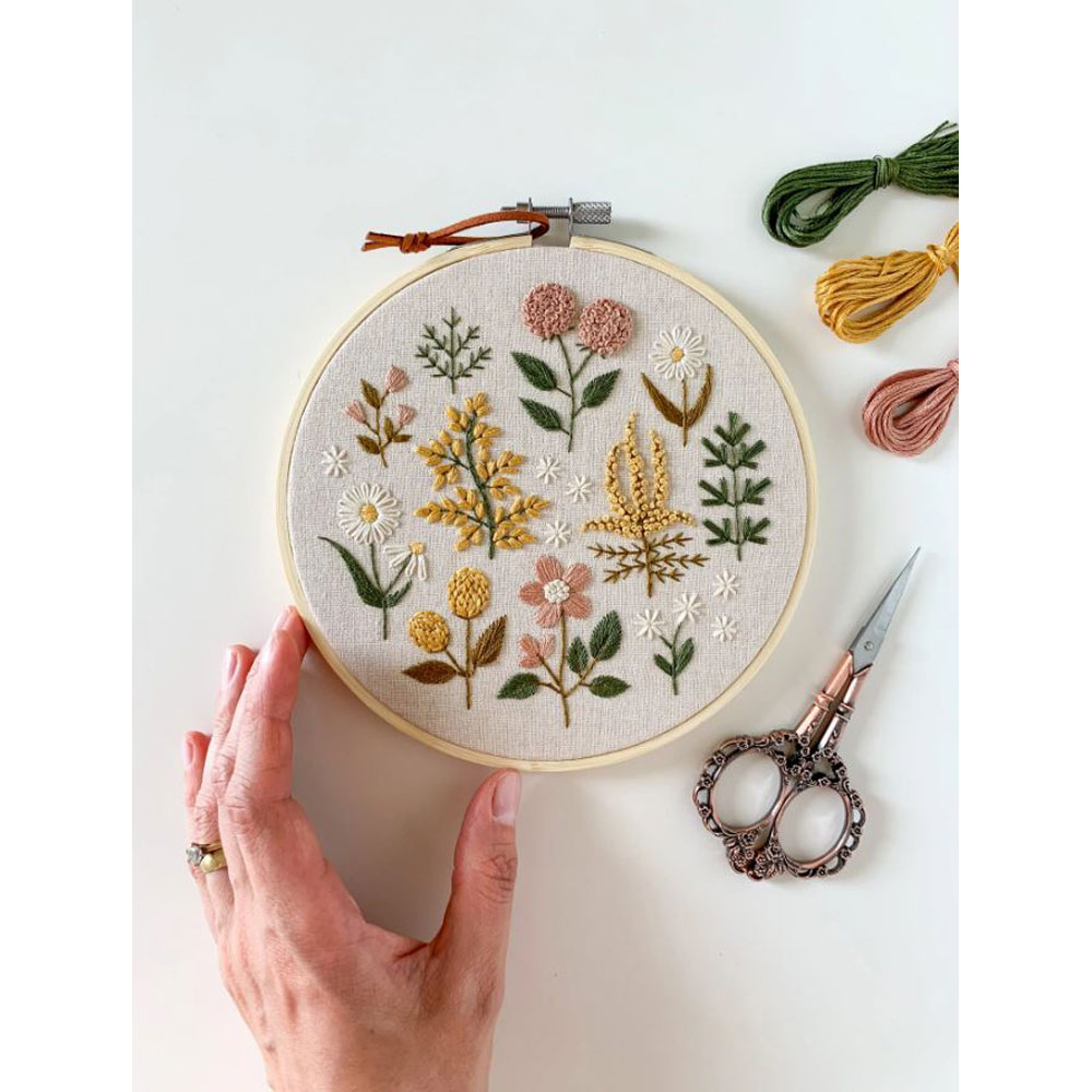 Matryoshka Doll Shop - Embroidery Kit - Vintage Wildflowers