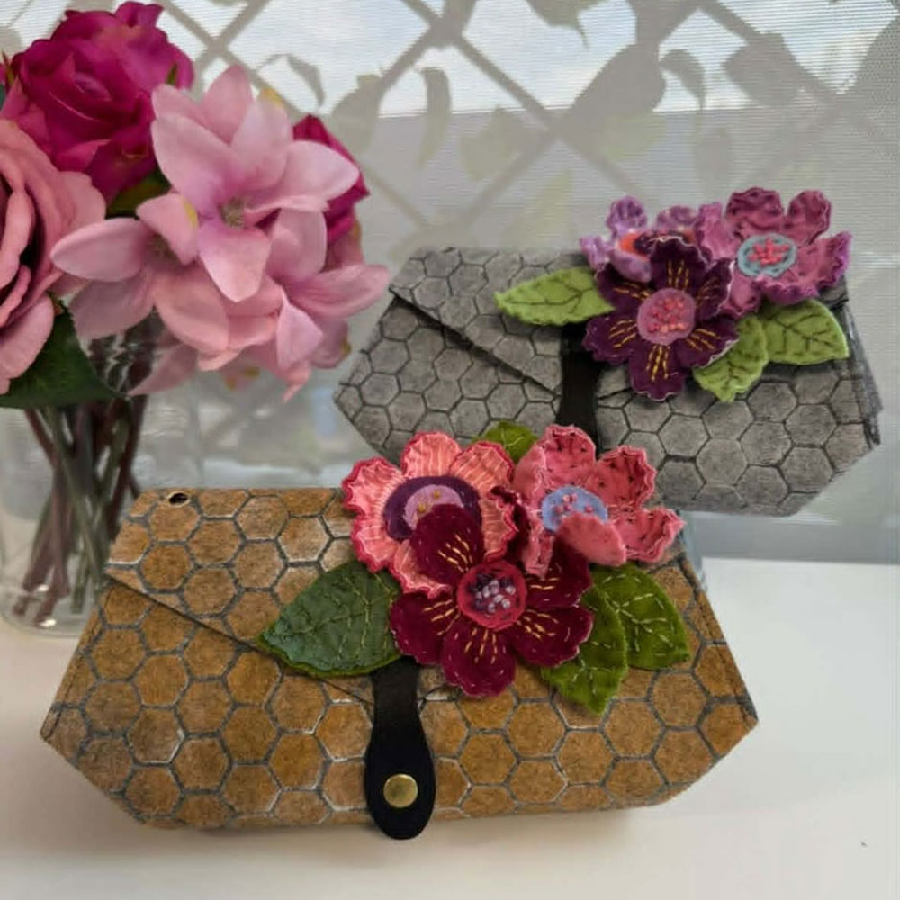 Event - Workshop - 3D Mini Flower Blooms Luella Clutch - Aster & Anne