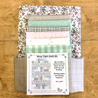 Quilt Kit - Sleep Tight - Pink and Mint - 41in x 57in