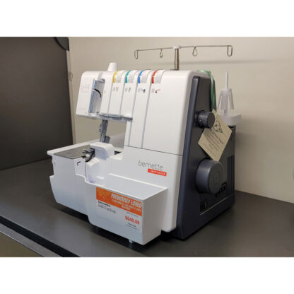 Bernette - Pre-Owned Machine - b44 Funlock - Image 2